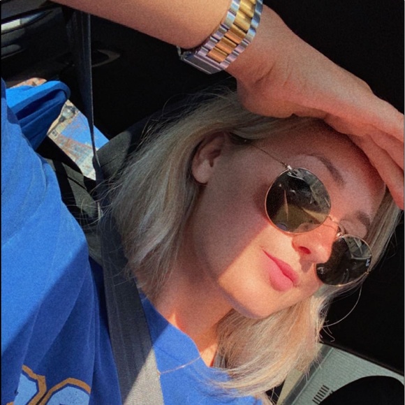 Meet your Posher, Ginny - Picture 1 of 1